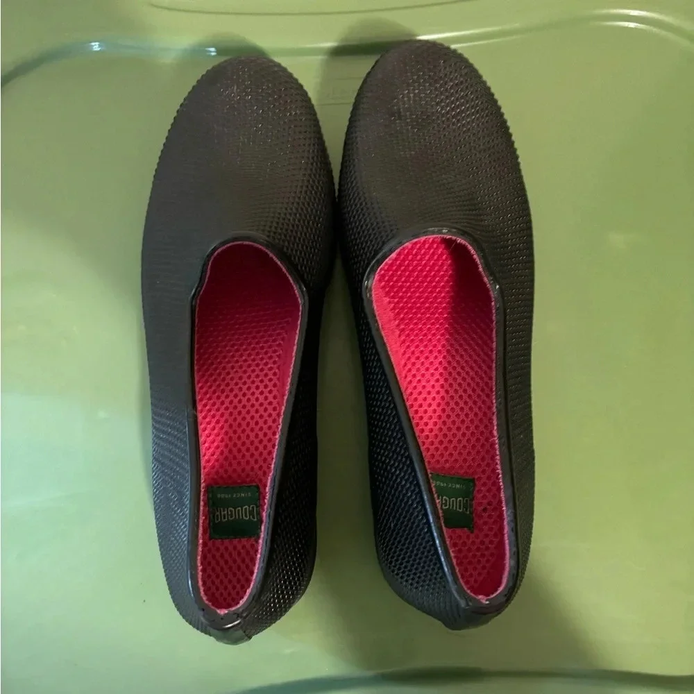 Cougar Ruby Slip-On Shoes Waterproof Rubber Black Snake Low Heel Garden Sz. 10
